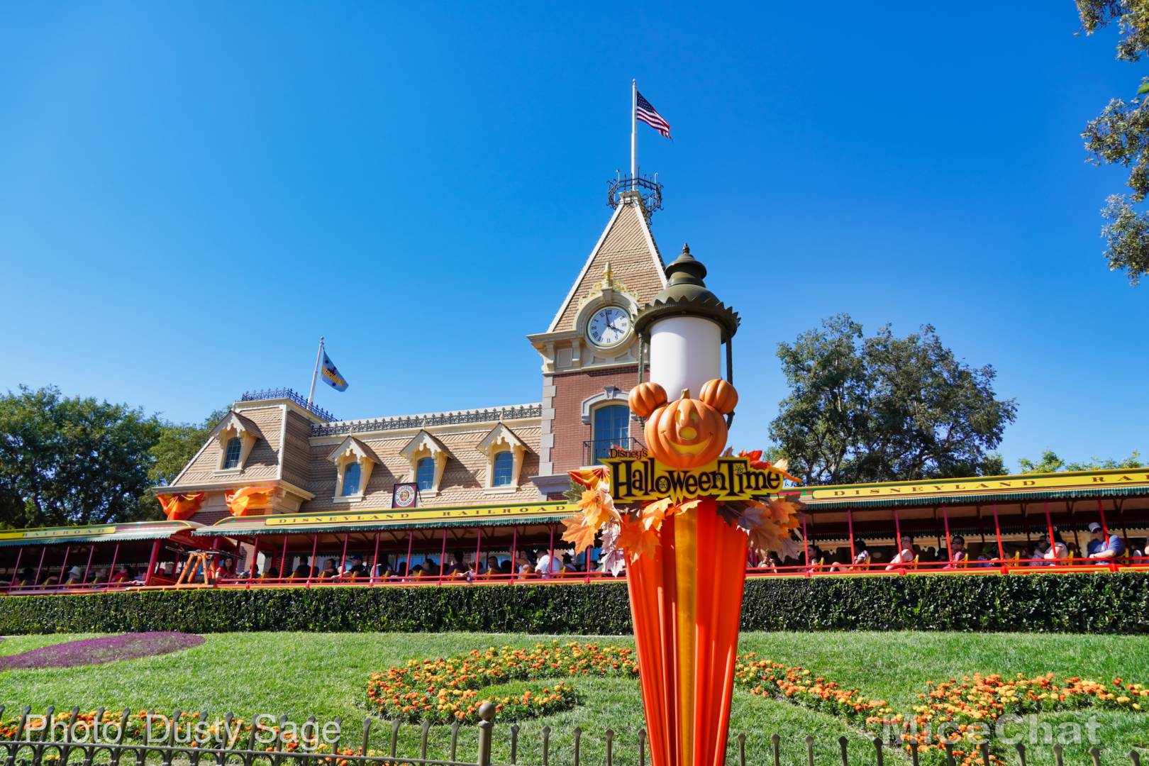 , Disneyland Update: Entertainment Trick &#038; Halloween Treat