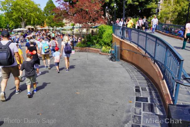 , Disneyland Update &#8211; Matterhorn Mischief, Train Trouble, and Haunted Happenings