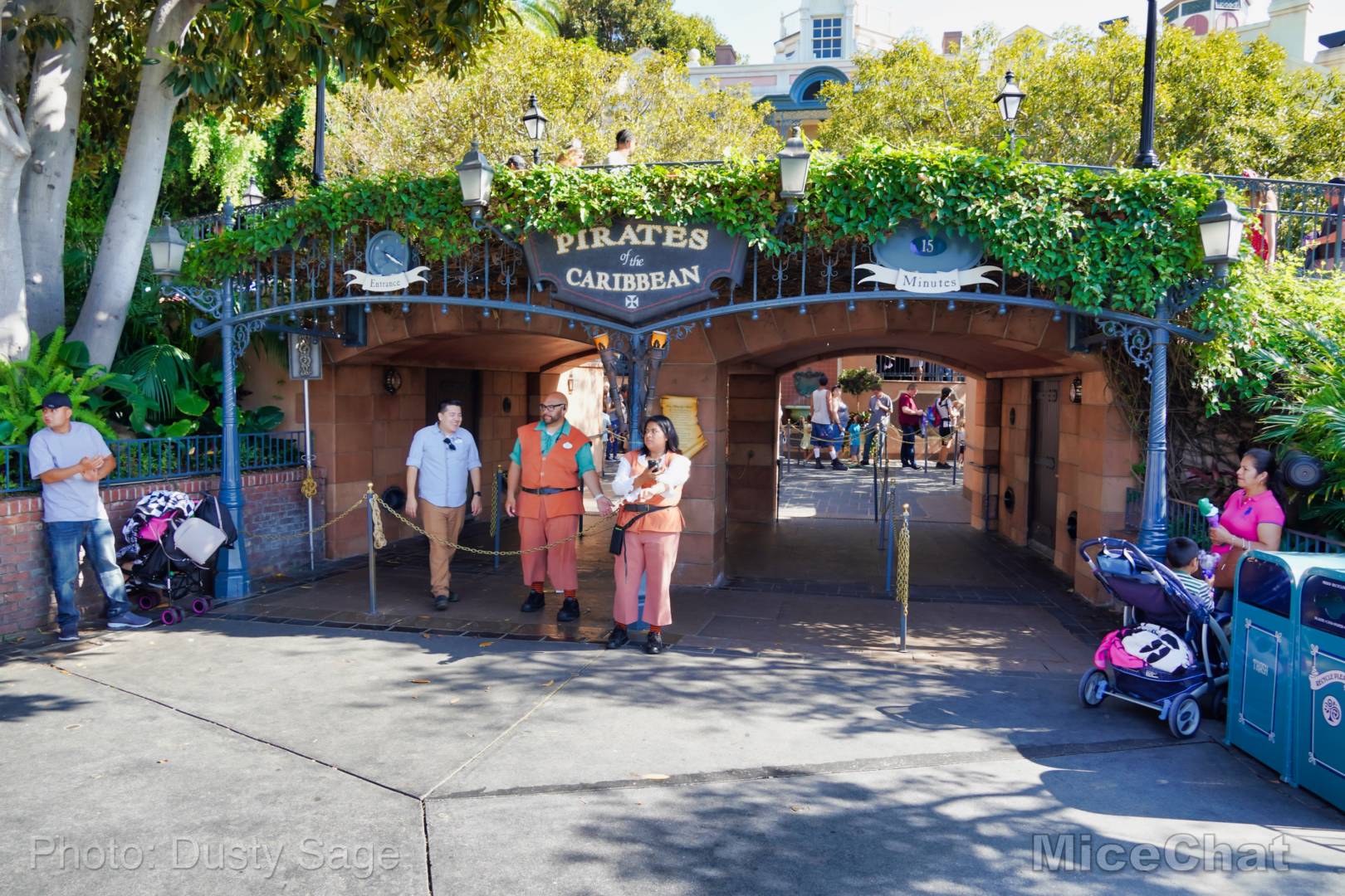 , Disneyland Update &#8211; Matterhorn Mischief, Train Trouble, and Haunted Happenings