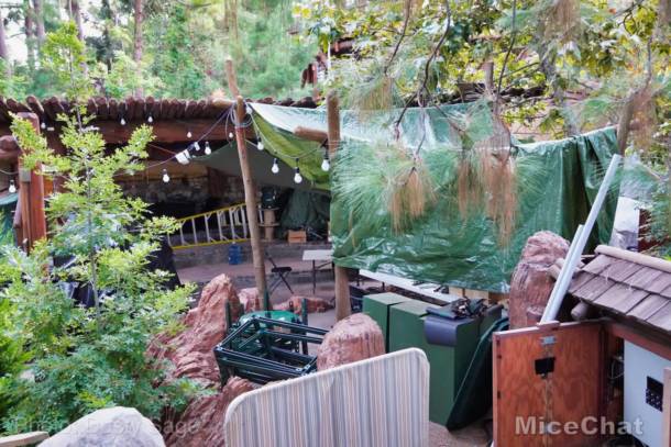 , Disneyland Update &#8211; Matterhorn Mischief, Train Trouble, and Haunted Happenings