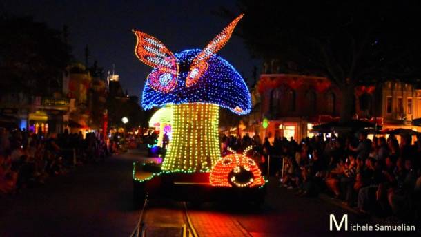 , Disneyland Update – The Bridge to Halloween Town