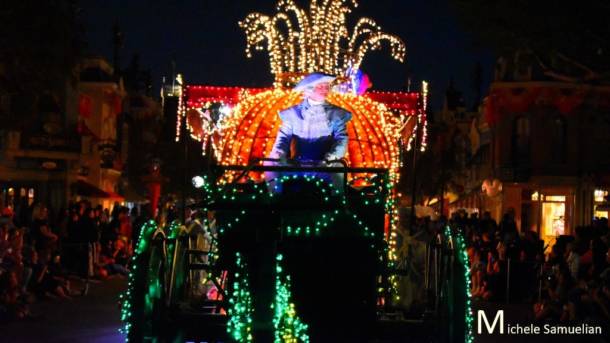 , Disneyland Update – The Bridge to Halloween Town
