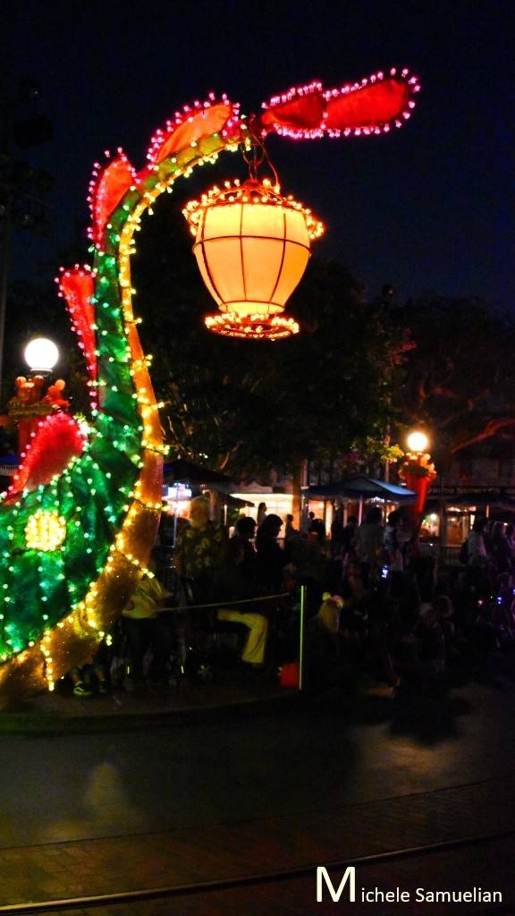 , Disneyland Update – The Bridge to Halloween Town