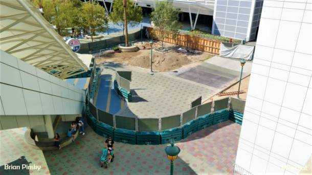 , Disneyland Update – The Bridge to Halloween Town