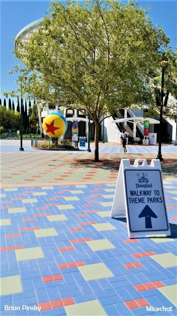 , Disneyland Update &#8211; The Bridge to Halloween Town