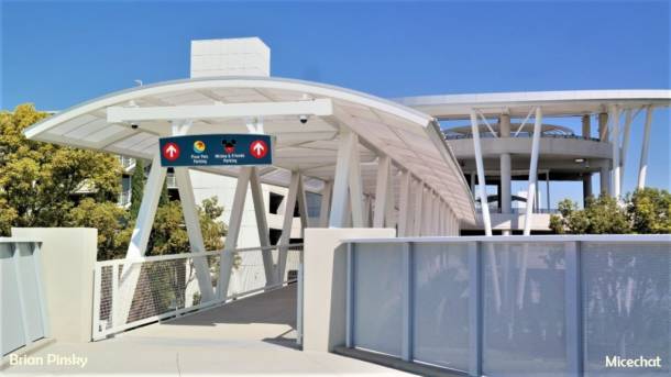 , Disneyland Update – The Bridge to Halloween Town