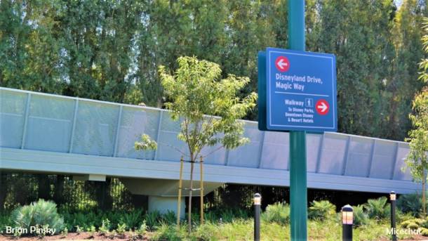 , Disneyland Update – The Bridge to Halloween Town