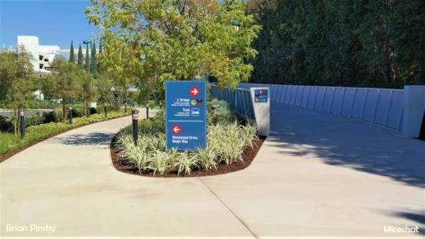 , Disneyland Update – The Bridge to Halloween Town