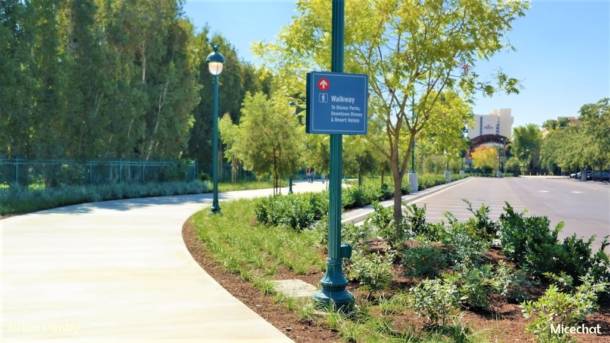 , Disneyland Update – The Bridge to Halloween Town