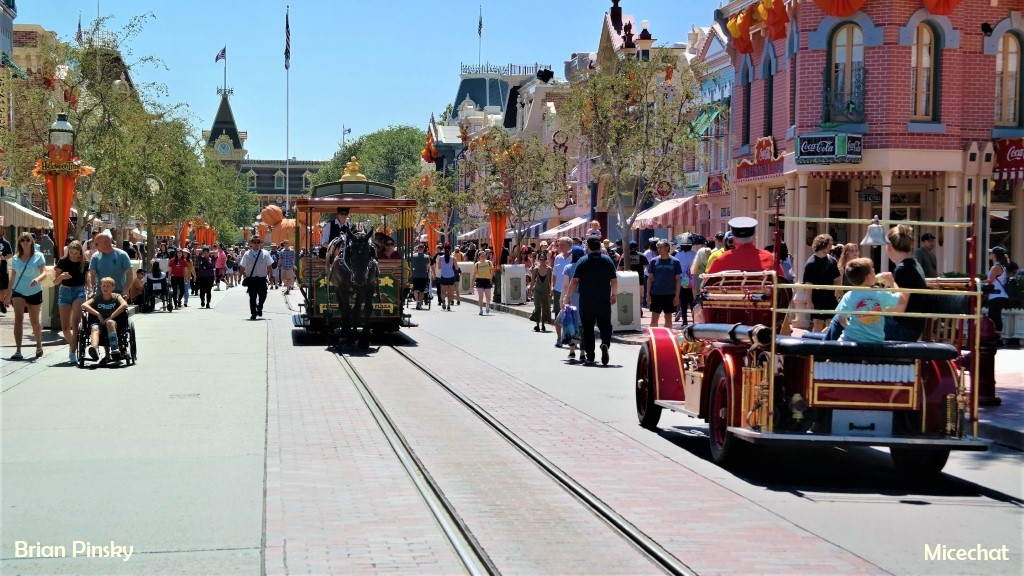 , Disneyland Update – Rocks Roll & Halloween Gold