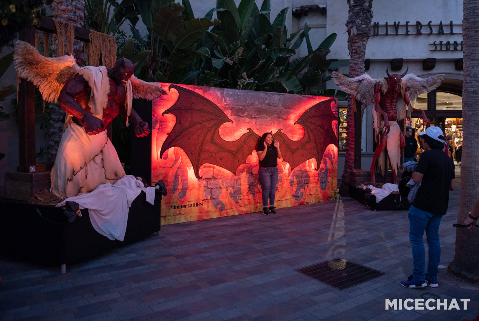 , Halloween Horror Nights Adds Humor at Universal Studios Hollywood