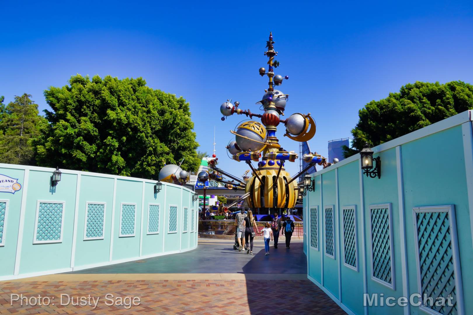 Disneyland Update – Rocks Roll & Halloween Gold