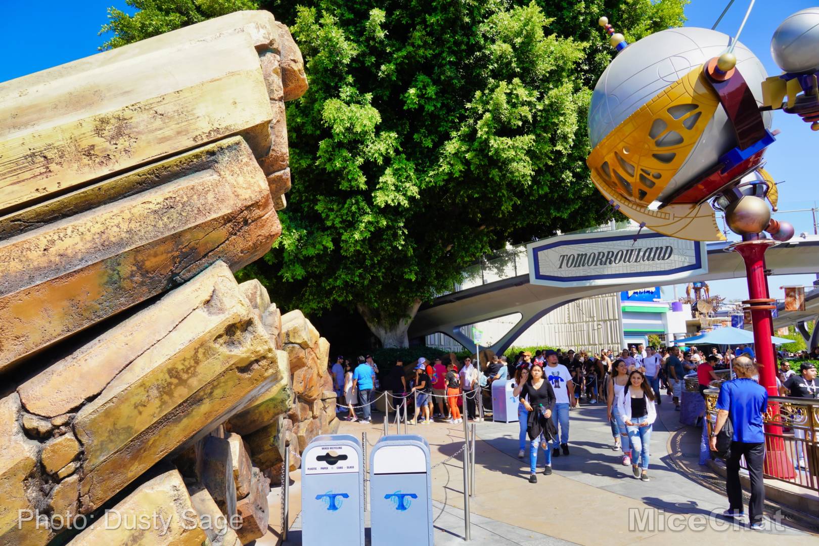 , Disneyland Update – Rocks Roll & Halloween Gold
