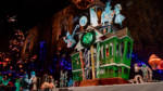 Haunted-Mansion-Holiday-Gingerbread-House-2019-MiceChat