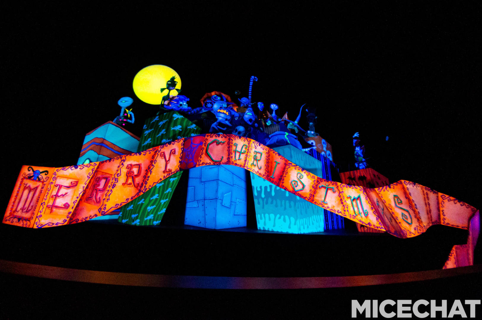 , Disneyland Update – Halloween Screams Into Disneyland