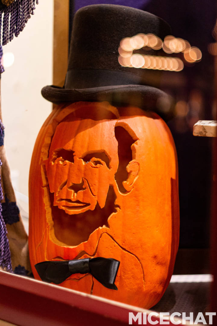 , Disneyland Update – Halloween Screams Into Disneyland