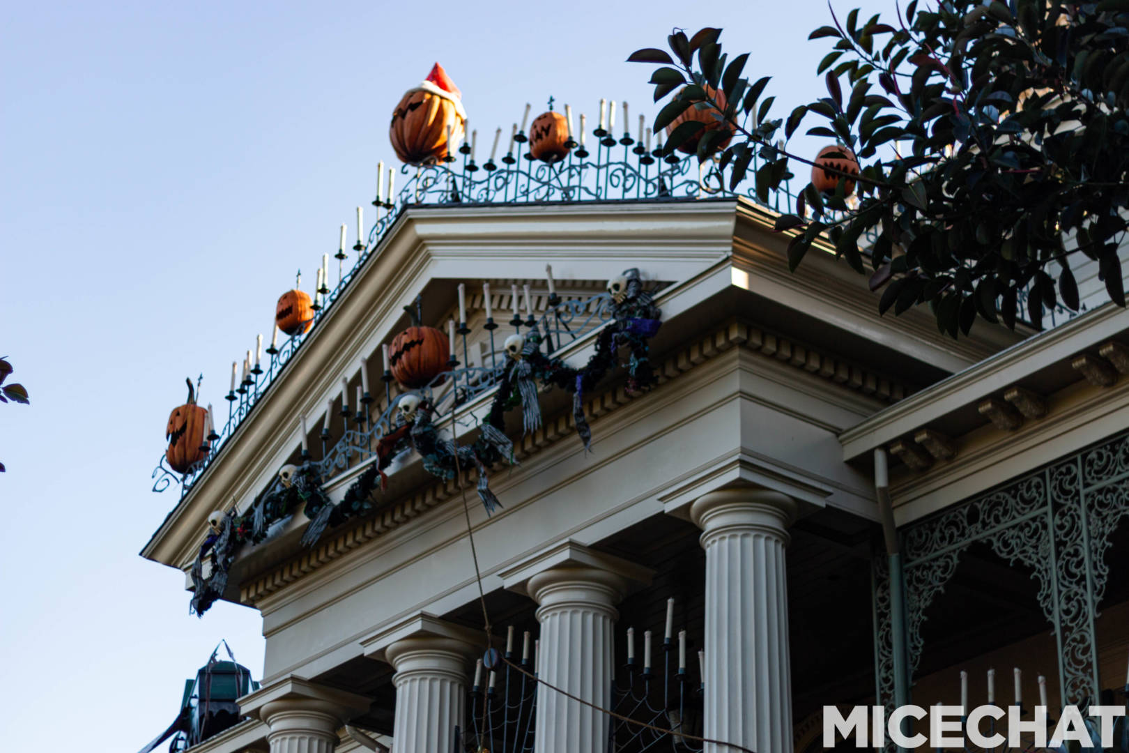 , Disneyland Update &#8211; Halloween Screams Into Disneyland