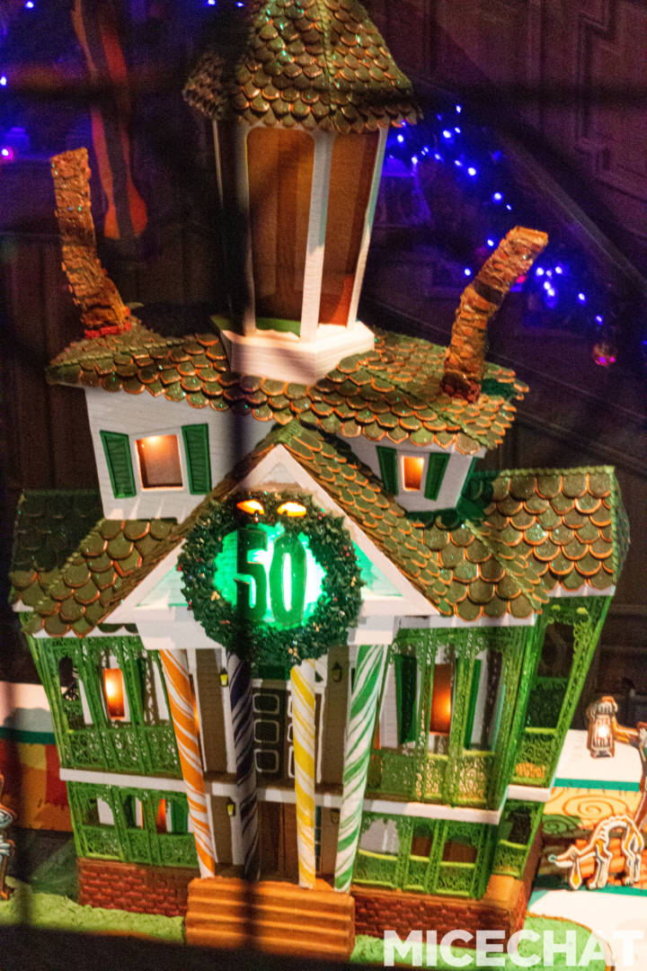 , Disneyland Update – Halloween Screams Into Disneyland