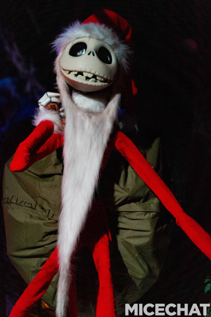 , Disneyland Update – Halloween Screams Into Disneyland
