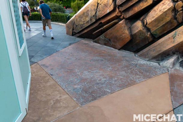 , Disneyland Update – The Bridge to Halloween Town