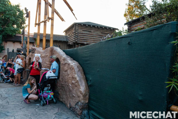 , Disneyland Update – The Bridge to Halloween Town