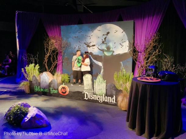 , Disneyland Update – The Bridge to Halloween Town