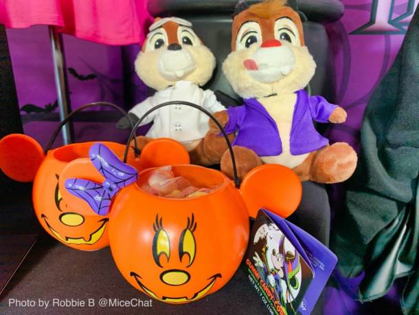 , Disneyland Update – The Bridge to Halloween Town