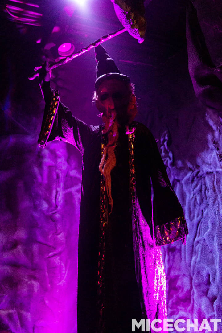 , The Fog Awaits: Your Guide to Knott’s Scary Farm Halloween Haunt 2022!