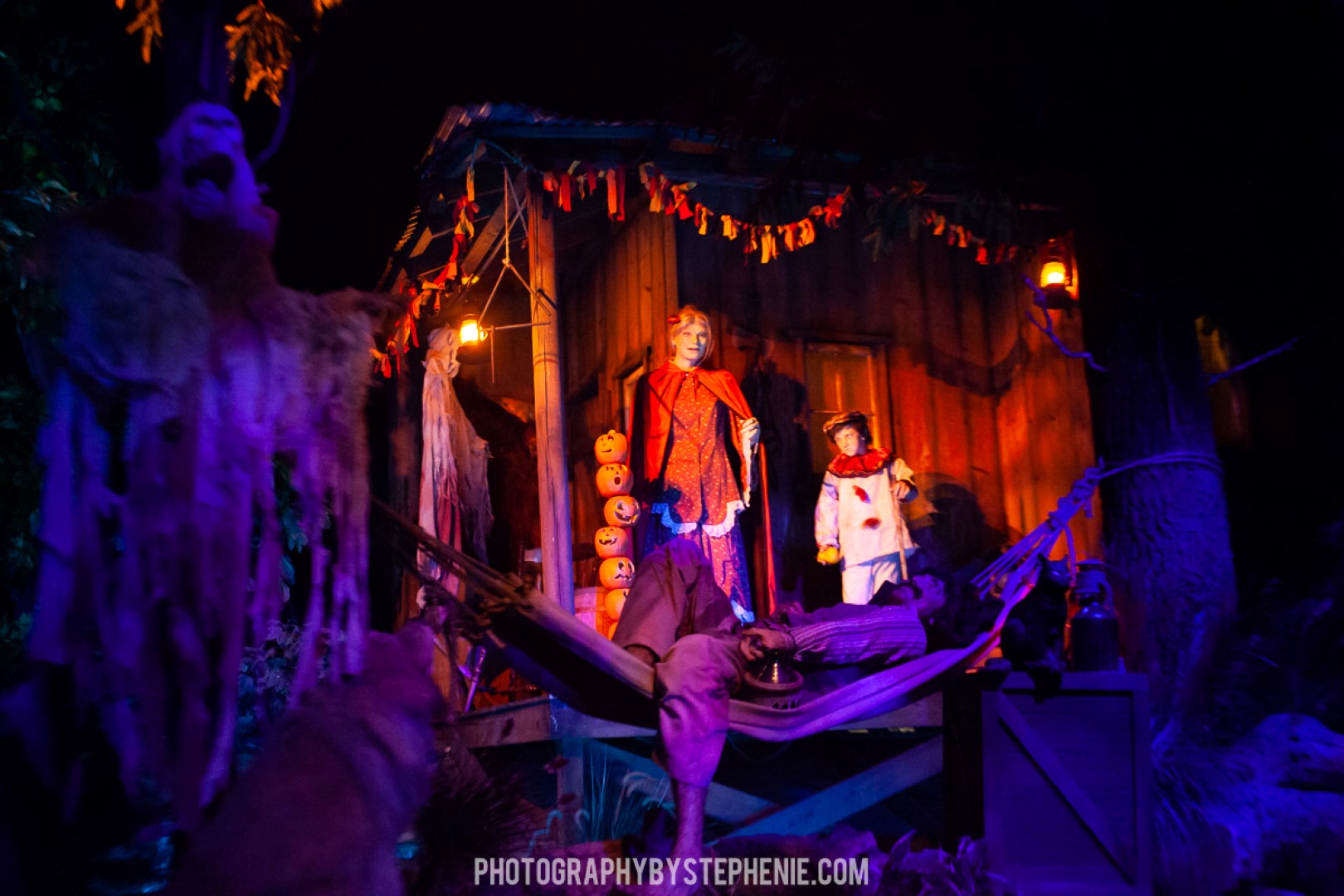 , Knott’s Spooky Farm Offers Quirky Family Fun