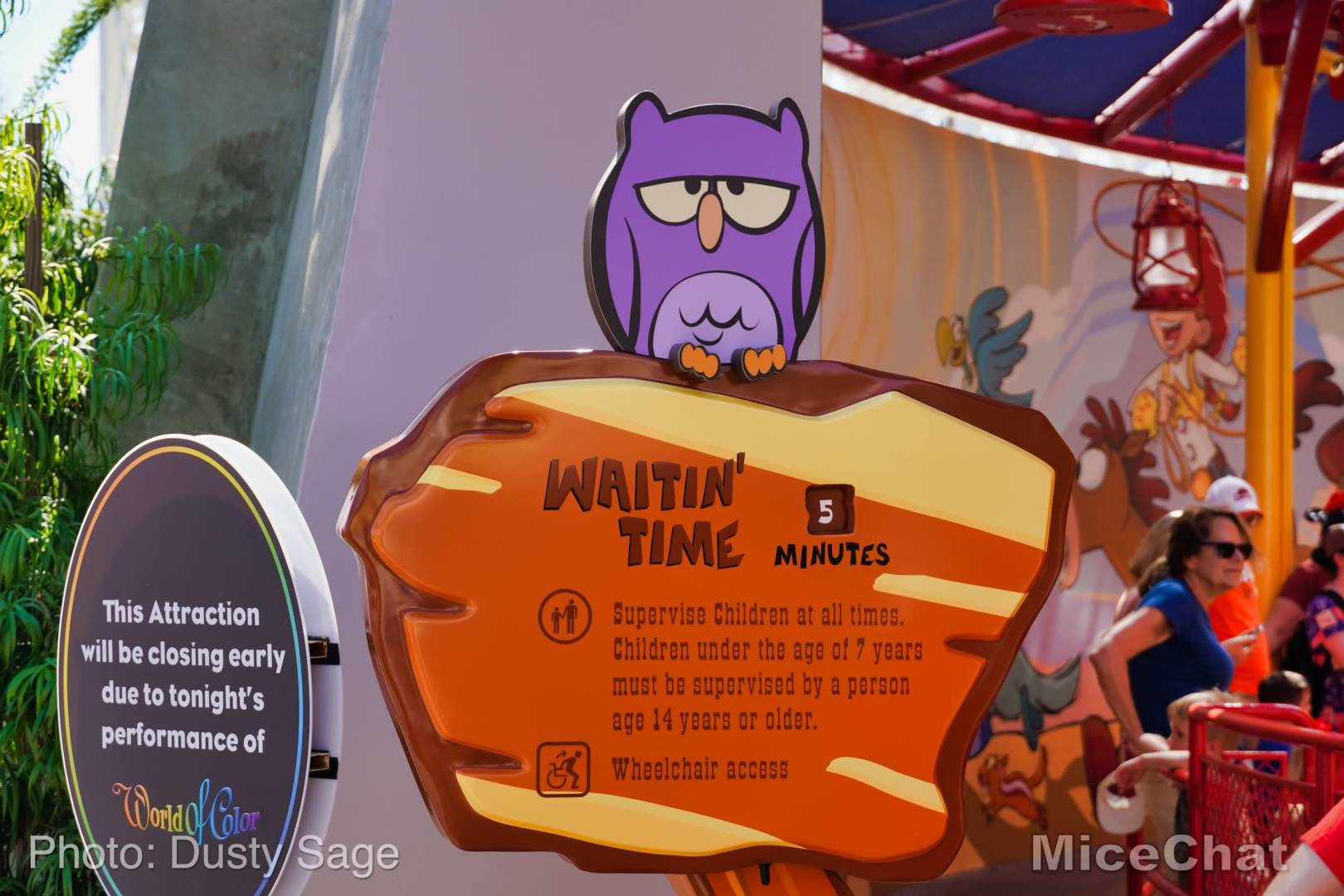 , Disneyland Update – Halloween Screams Into Disneyland