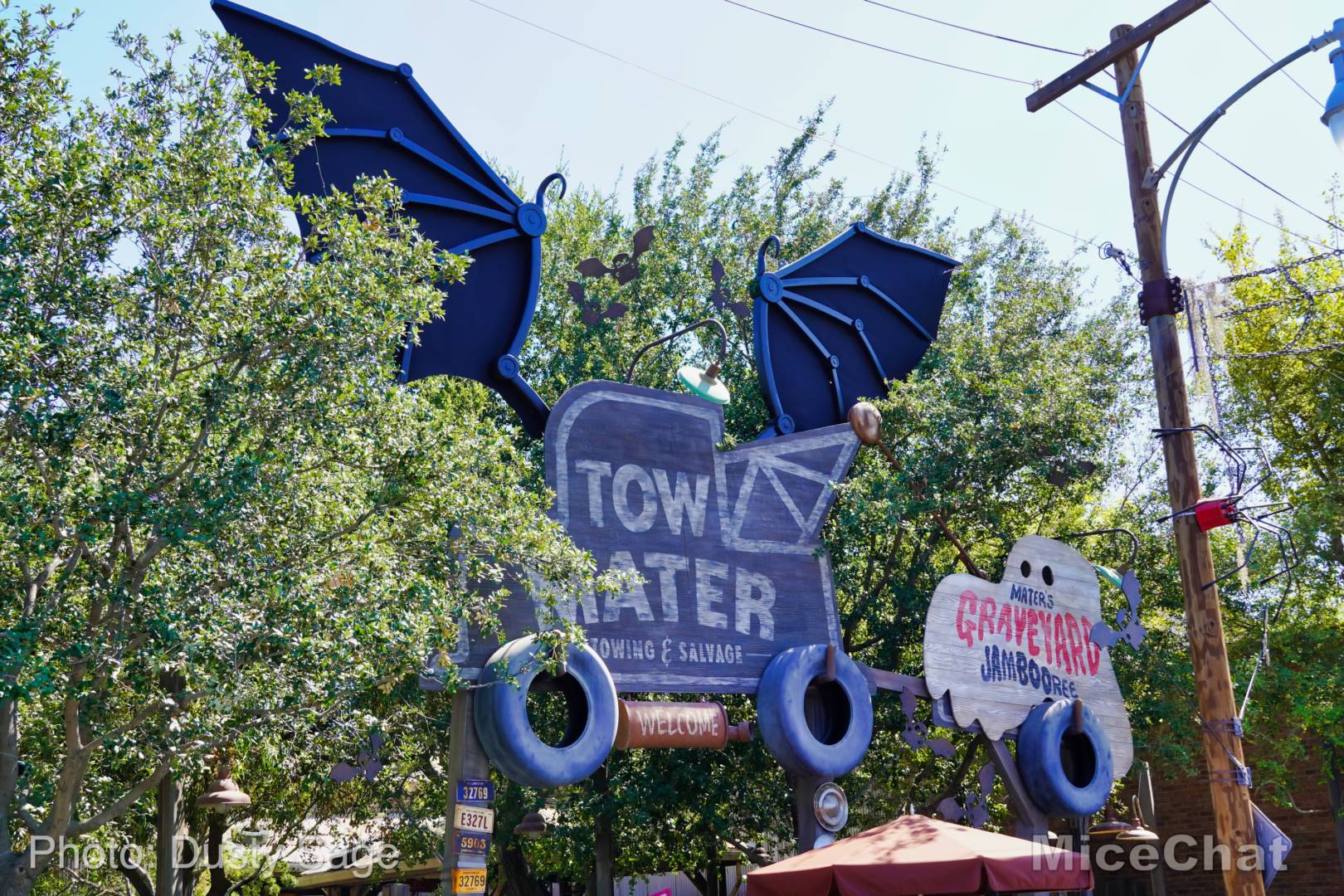 , Disneyland Update – Halloween Screams Into Disneyland