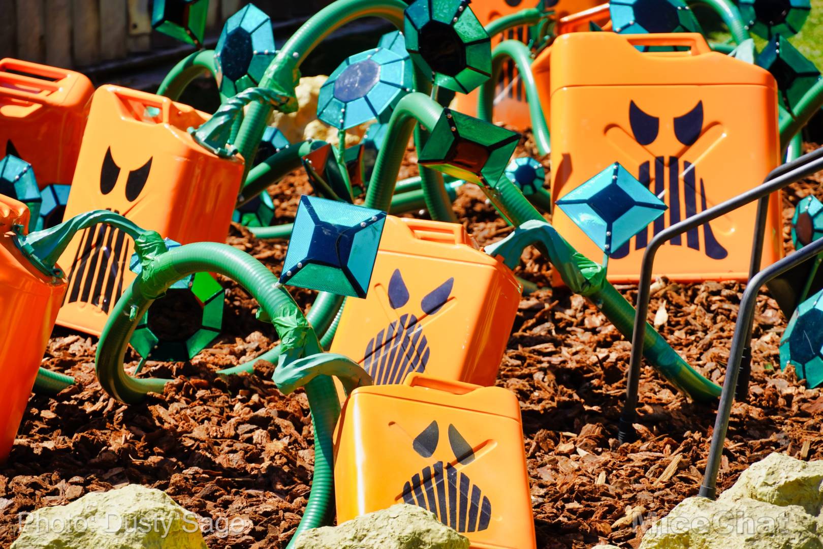 , Disneyland Update – Halloween Screams Into Disneyland