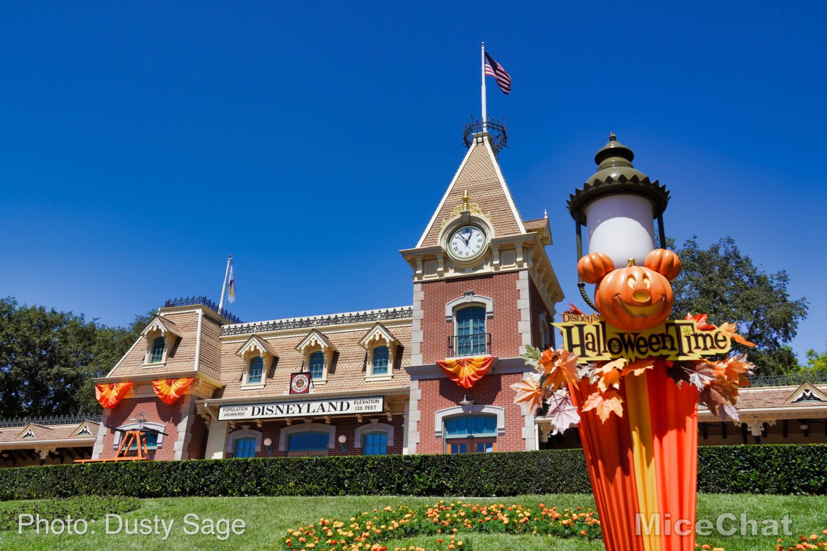 , Disneyland Update &#8211; Halloween Screams Into Disneyland