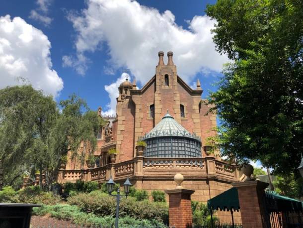 dark ride, ImagiNERDing – What is a Dark Ride? A Brief History and Appreciation