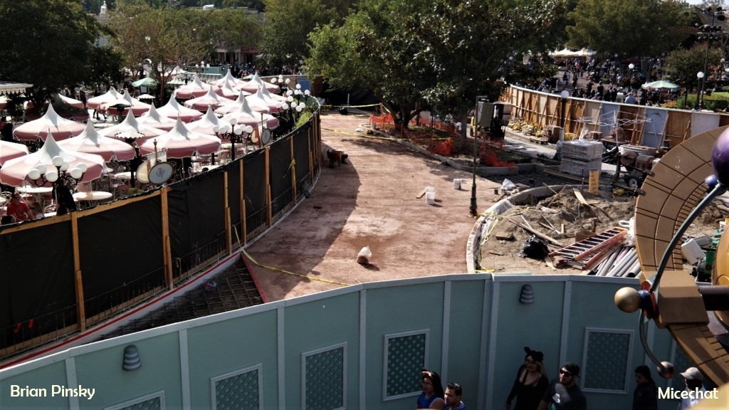 , Disneyland Update – Charging More & Turning On The Holidays