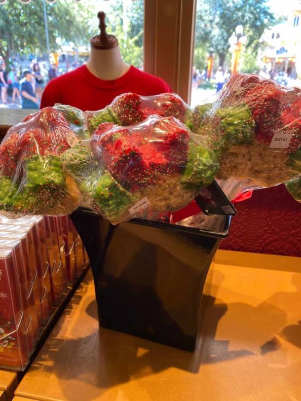 Disneyland Holiday Merchandise, First Look: New Holiday Merchandise at Disneyland Resort