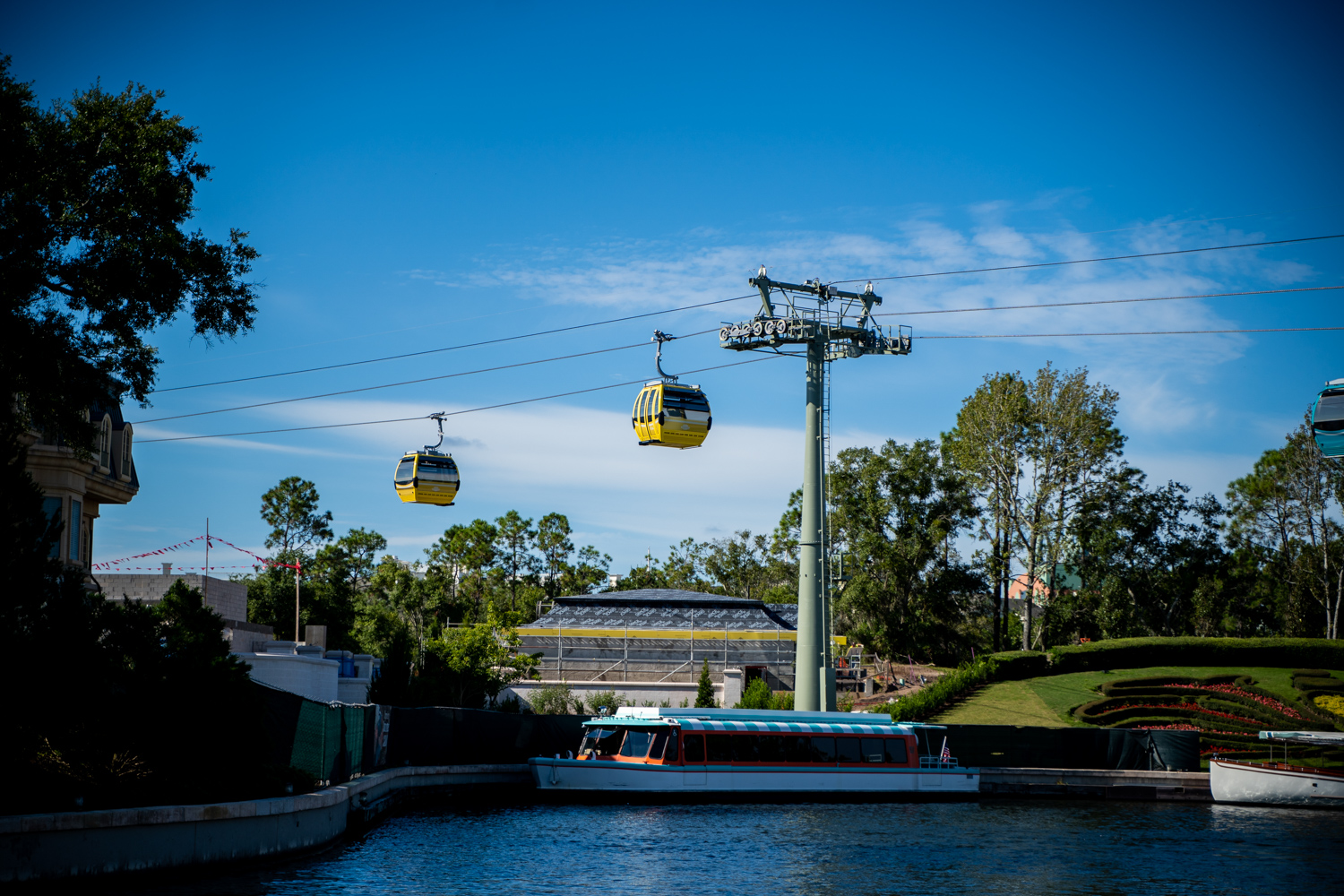 , DISNEYLAND UPDATE: The Lazy, Hazy, Crazy Final Days of Summer