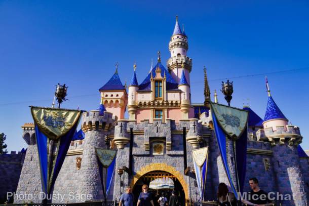 , Disneyland Update – Packed! Huge Crowds Return to Disneyland