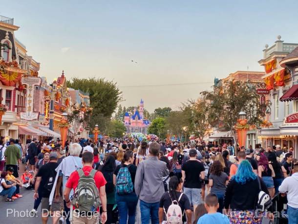 , Disneyland Update – Packed! Huge Crowds Return to Disneyland