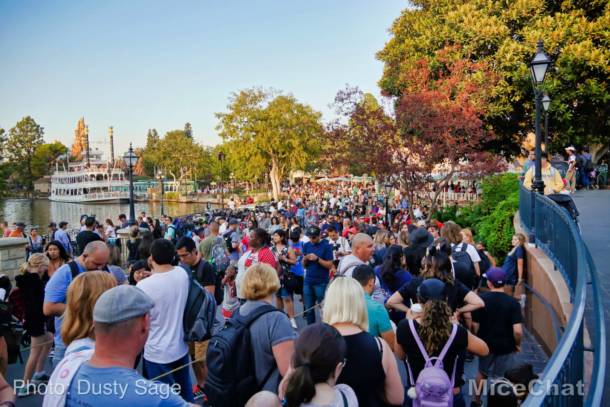 , Disneyland Update – Packed! Huge Crowds Return to Disneyland