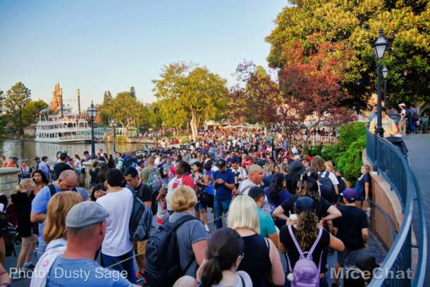 , Disneyland Update &#8211; Packed! Huge Crowds Return to Disneyland