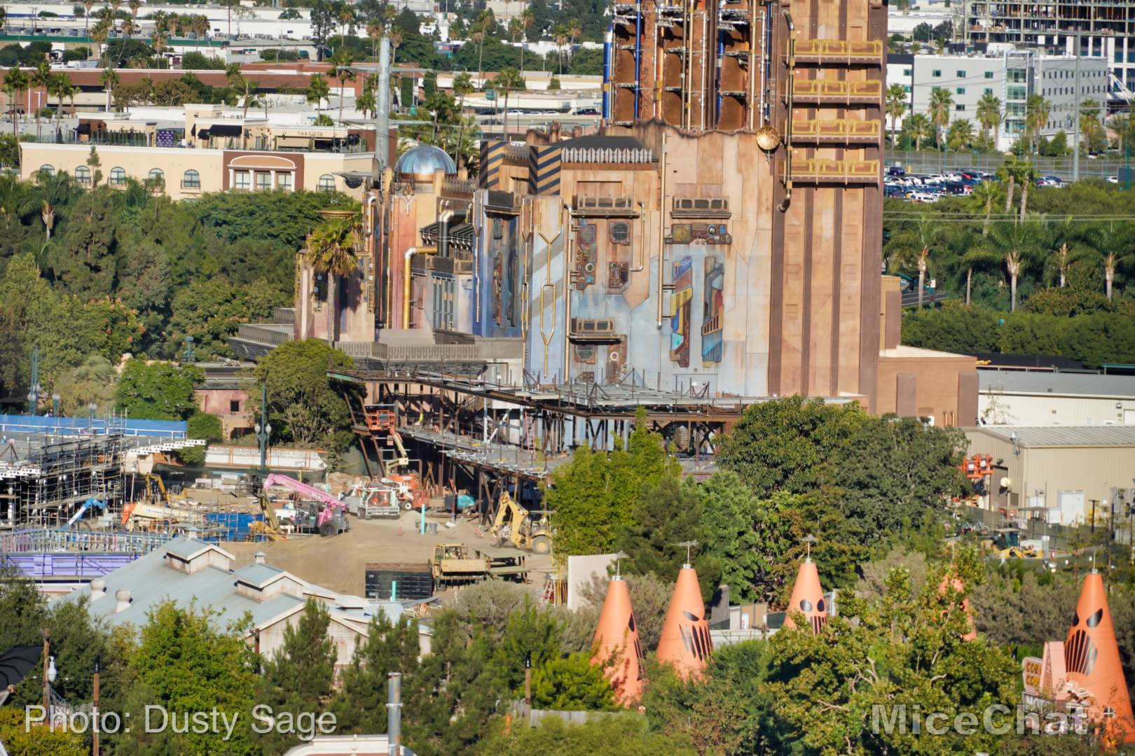, Disneyland Update: Construction-O-Ween in the Parks