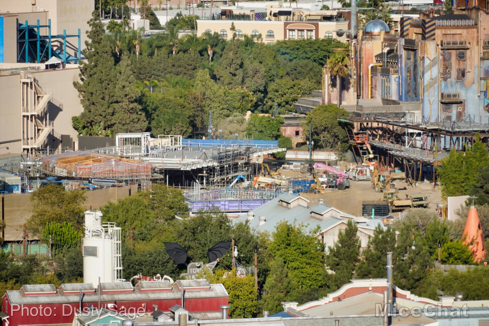 , Disneyland Update: Construction-O-Ween in the Parks