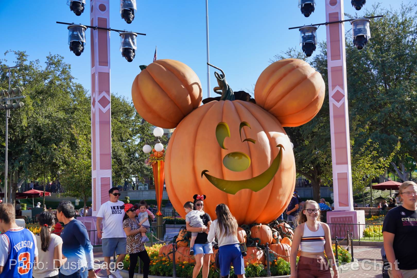 , Disneyland Update: Construction-O-Ween in the Parks