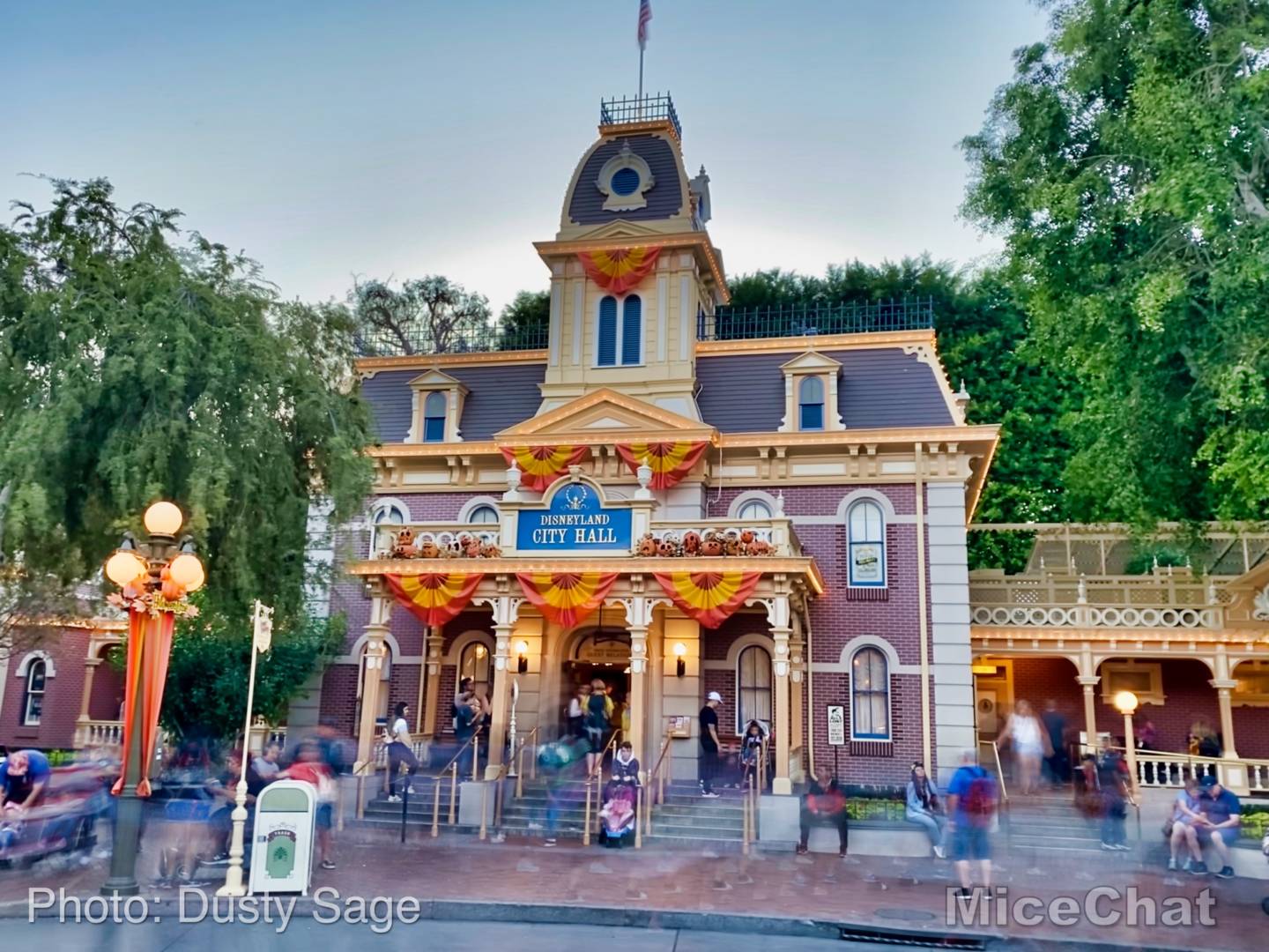 , Your Essential Guide to Disneyland Tickets, Park Reservations, Tips, and Planning!