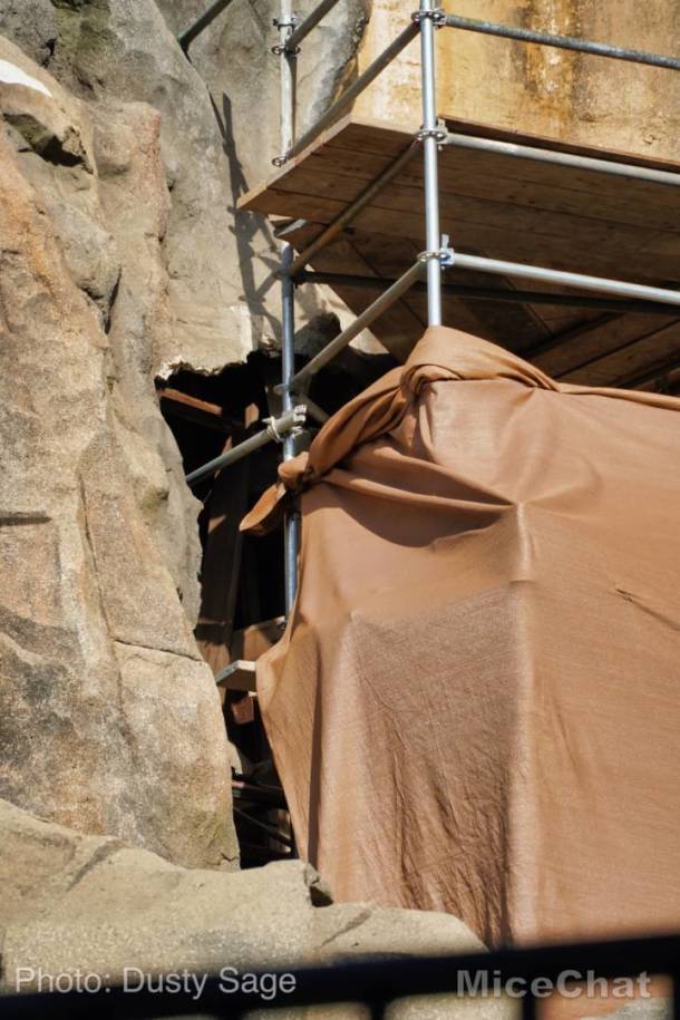 , Disneyland Update – Packed! Huge Crowds Return to Disneyland