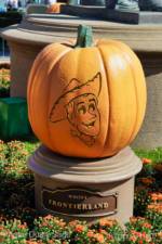 Disneyland-News-Pumpkin-hub-Woodie