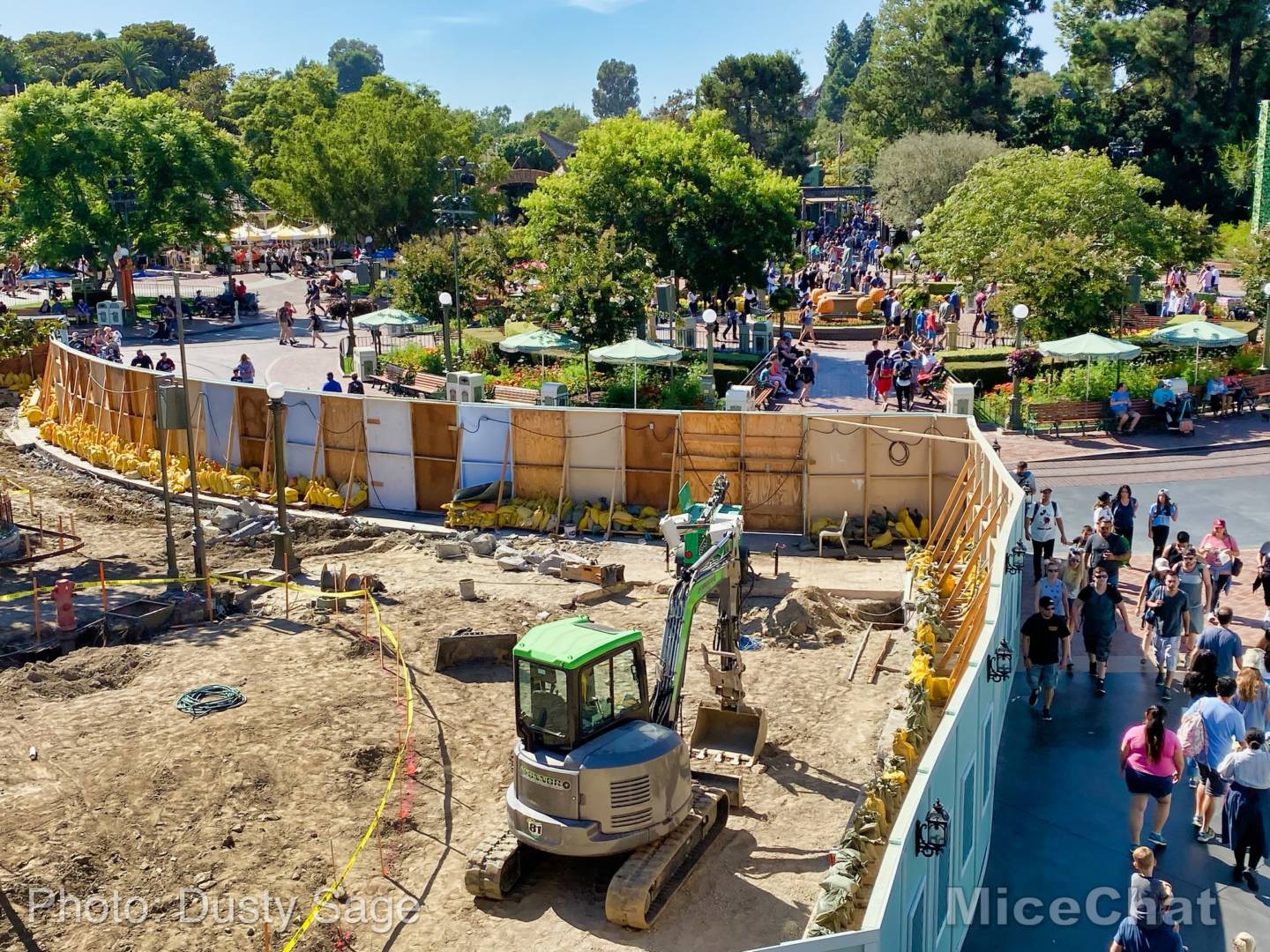 , Disneyland Update: Construction-O-Ween in the Parks