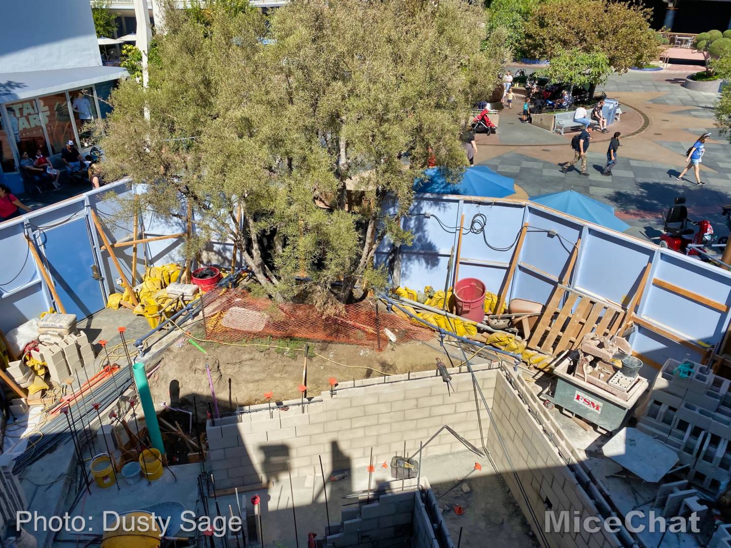 , Disneyland Update: Construction-O-Ween in the Parks