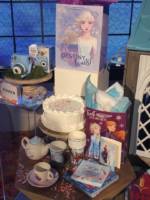 Frozen-fan-fest-party-supplies